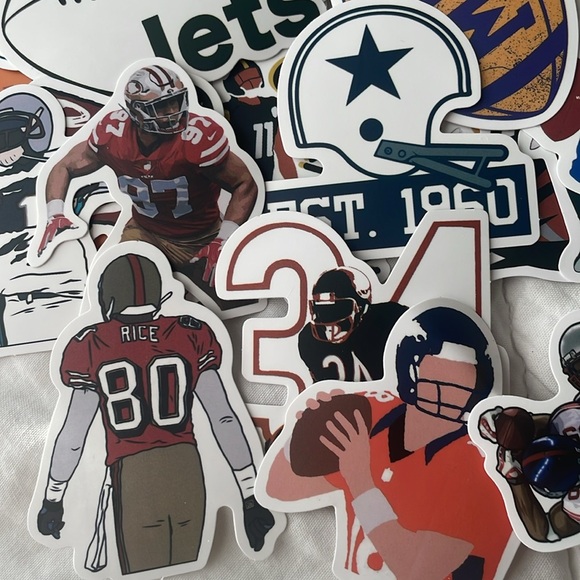 50โ Football Theme Stickers - Picture 5 of 6